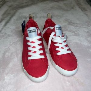 Kanneth cole the run shoes color pink size 7/5